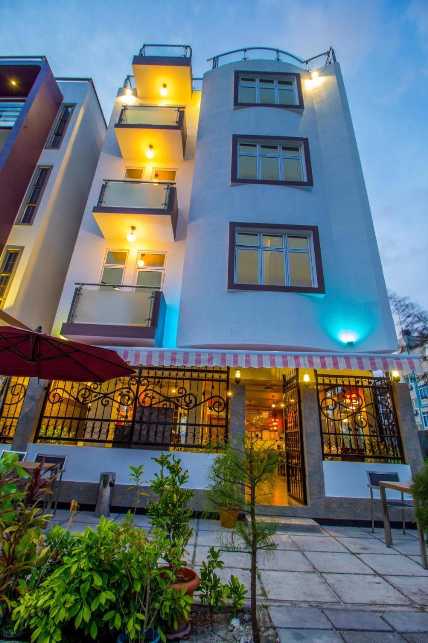Airport Comfort Inn Premium Hulhumalé Exterior foto